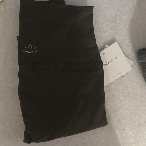 NWT Beyond Yoga SPACEDYE High waisted leggings pant SIZE SMALL IN HUNTER GREEN. - Picture 8 of 8